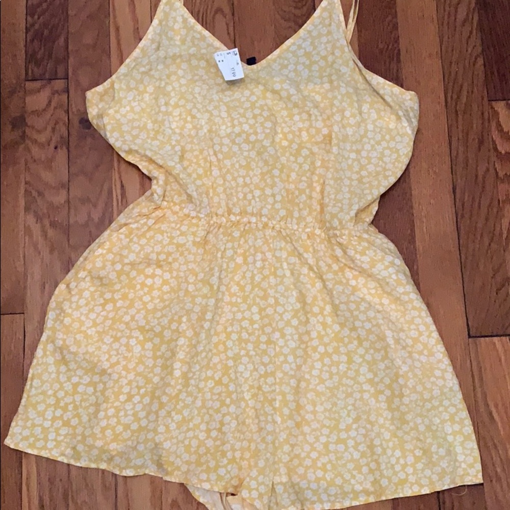 ROMPER H&M NWT